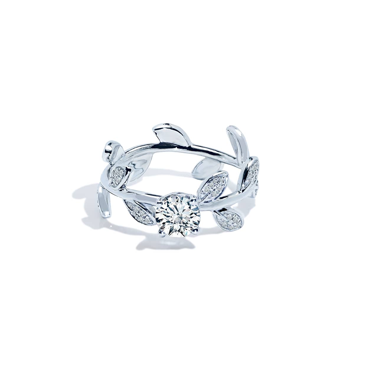 Serena Forlovelsesring Med Rund Safir Diamantblade Hvidguld