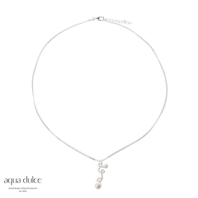Swirl Love Necklace Silver