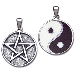 Vedhæng Med Pentagram Yin Yang 34mm Kæde