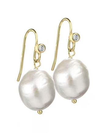 Betsy Pearl Earrings  Golden