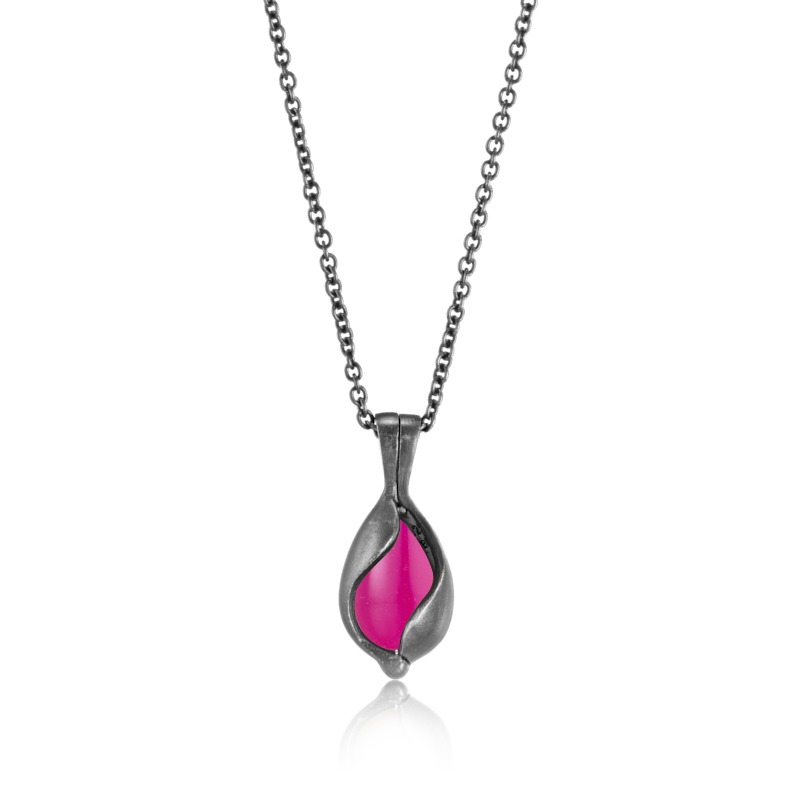 Lille Oxideret Smykke Med Pink Onyx