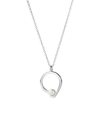 Sela Pearl Necklace  Silver